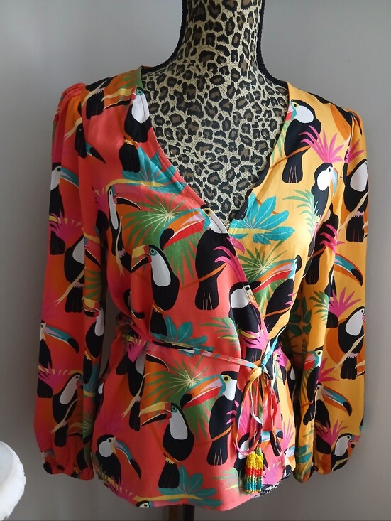 FARM Rio Tops - FARM RIO Colorful Women's Top with Toucan Print,size S